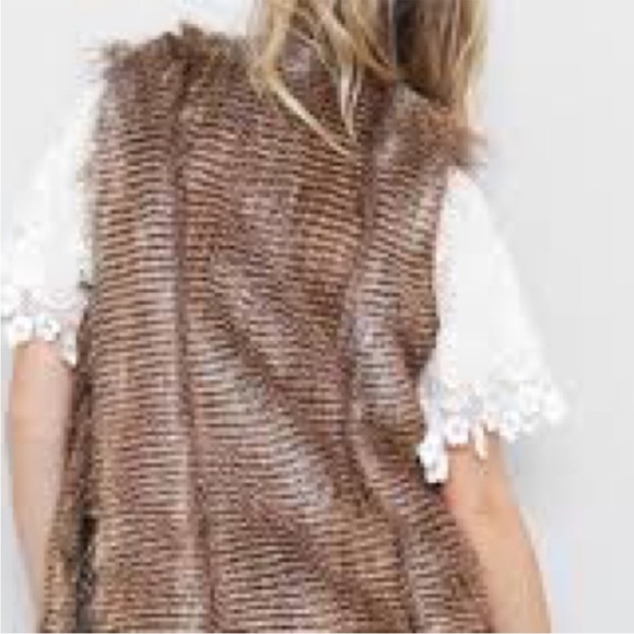 TWELFTH STREET by Cynthia Vincent linear faux fur open vest brown tan pockets S - Picture 5 of 15